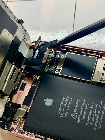 Замена дисплея Iphone 6s