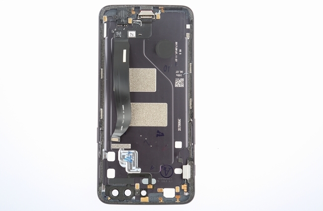 1498381670_oneplus-5-teardown-3-600x400.jpg