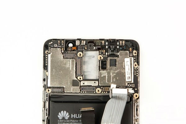 1482087980_huawei-mate-9-teardown-11.jpg